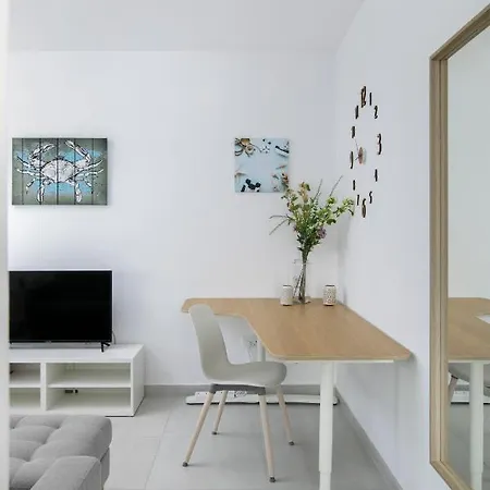 Modern 2 Bedroom Penthouse With Huge Terrace And Sea Views - 2 Mins From Sea - Qawra St. Paul's Bay Exterior photo